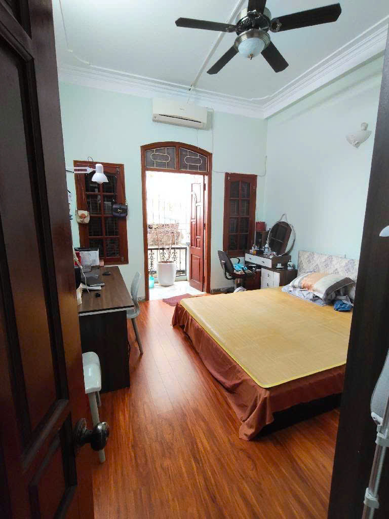 Nhà phố bán gấp